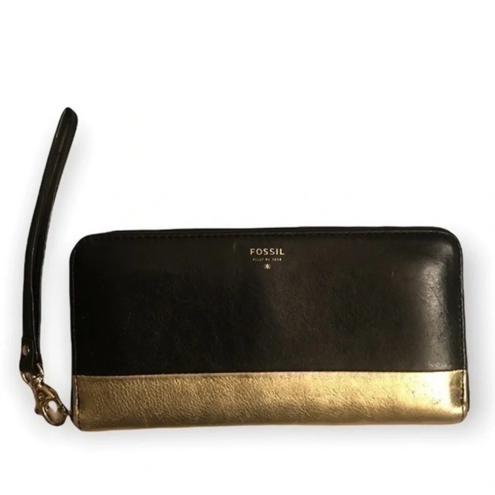 Fossil black and gold leather wristlet clutch wallet